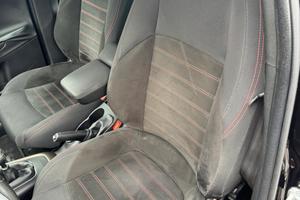 sedili giulietta stoffa e alcantara