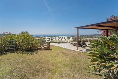 Chia - Villa con vista panoramica sulla baia