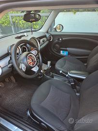 mini Cooper 1.6 benzina