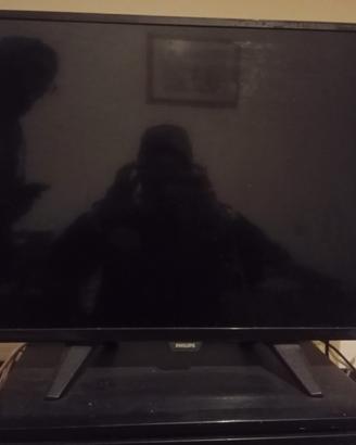 TV PHILIPS 32 POLLICI FUNZIONANTE 