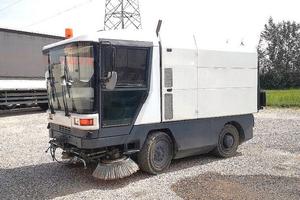 spazzatrice aspirante RAVO 5000 patente B