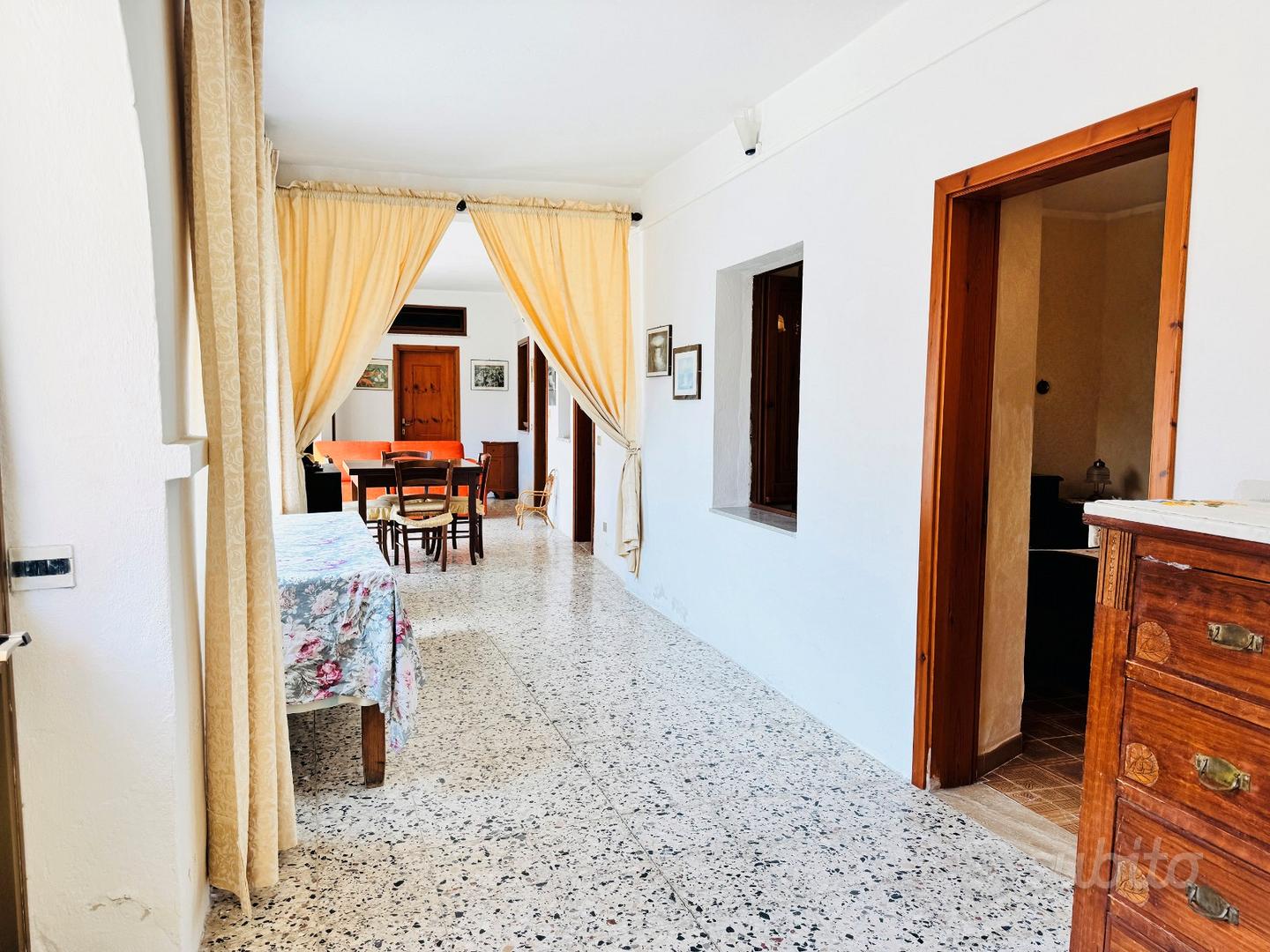 Appartamento con cortile - Vista 4