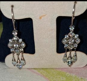 orecchini pendenti argento e zirconi 