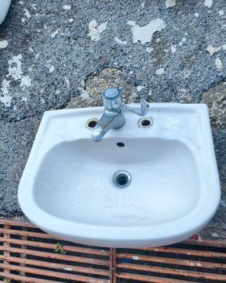 lavabo bagno  piccolo