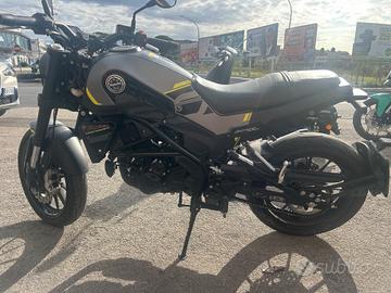 Benelli Leoncino 250