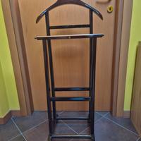 Servo muto porta abiti