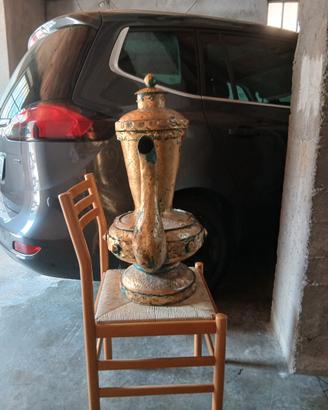 Splendido antico samovar in metallo