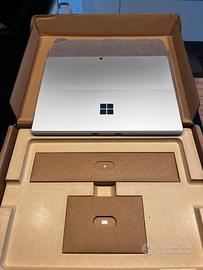Microsoft Surface Pro 9, 1TB / 32GB - NUOVO