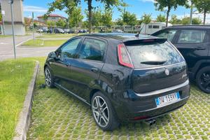 Grande punto sport nera