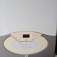 termo in alluminio e caldaia Ariston 