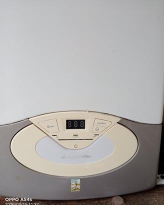 termo in alluminio e caldaia Ariston 