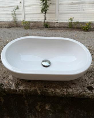 Lavandino in ceramica bianco
