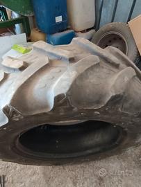 gomme trattore  280 70 18