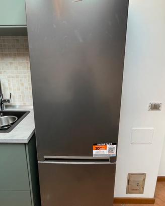 FRIGORIFERO combinato Beko RCSA300K40GN