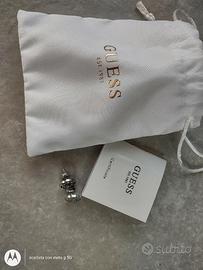 orecchini acciaio Guess 