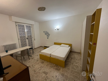 Stanza matrimoniale studentesse