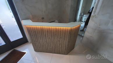 Reception su misura  Legno effetto listelli