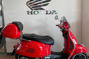 Piaggio Vespa 300 GTS