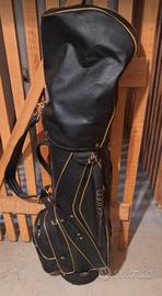 sacca da golf in pelle con 12 mazze