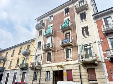 2 LOCALI A TORINO