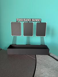 Base Funko Kinder One Piece con alloggio card