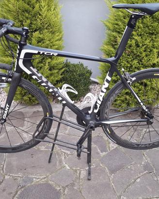 Bici da corsa: Giant Advanced TCR