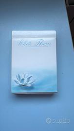 Carte White Flower