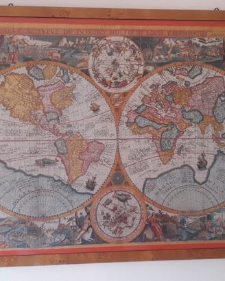 Cornice in radica con Puzzle