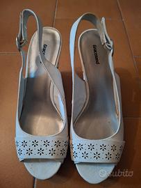 Sandali bianchi con zeppa