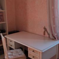 Scrivania in legno bianco