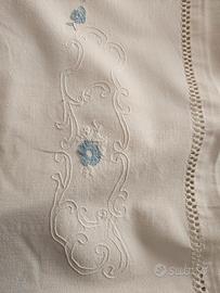 Lenzuolo ricamato vintage 