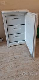 Freezer verticale 3 cassetti