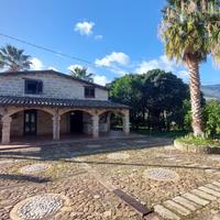 SPLENDIDO CASALE IN PIETRA IN ZONA CARINI