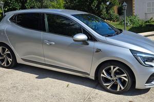 Renault Clio V E-tech full hybrid RS Line