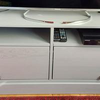 Mobile TV in legno massiccio