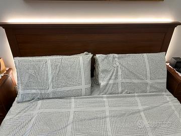 Letto matrimoniale legno noce