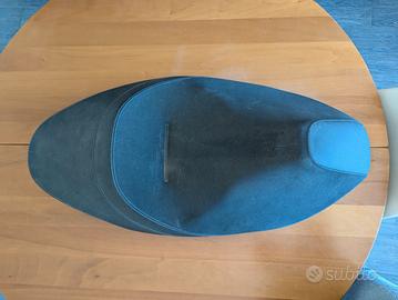 Sella  MP3 Piaggio 300 hpe Black