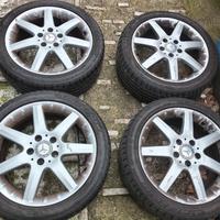 4 cerchi e gomme 215/45/17 Mercedes 