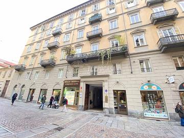 Appartamento a Torino Via CARLO ALBERTO 2 locali