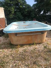 Piscina in vetroresina