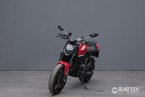 DUCATI Monster 937