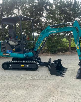 MINIESCAVATORE SUNWARD SWE20F - 1,94 TON - CARRO V