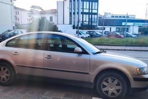 Volkswagen Passat 1.9 TDI/110 CV cat Trendline