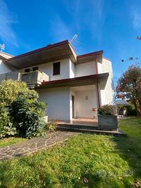 Botticino Sera - Ampia Villa di Testa -