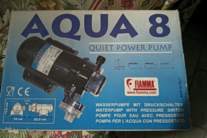 Pompa autoadescante per camper