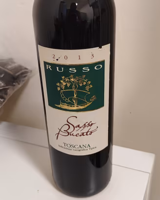 vino rosso Sasso Bucato cantina Russo
