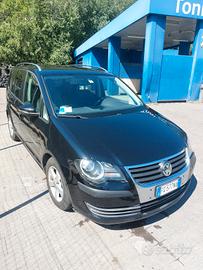 VW Touran 