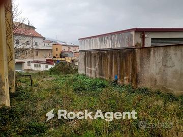 CORTE RECINTATA DI 80 MQ