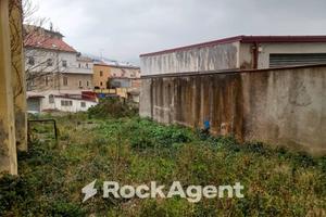 CORTE RECINTATA DI 80 MQ