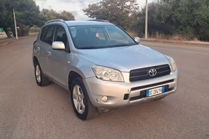 Toyota RAV 4 RAV4 2.2 D-4D 136 CV Sol